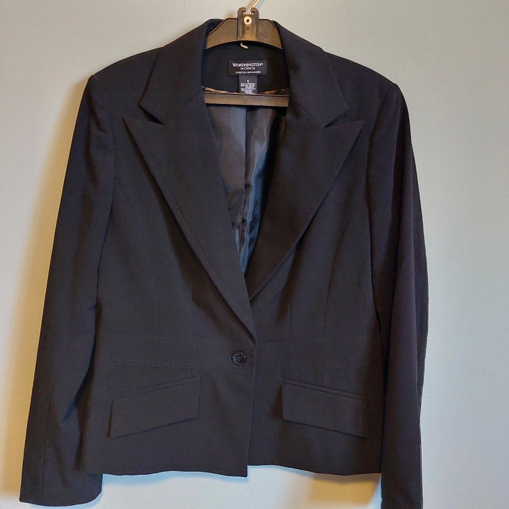 Worthington Works Ladies Fully Lined Black Career Blazer, Size 8